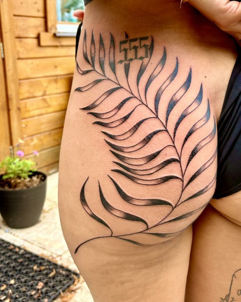 Fragments Delle Tatouage Traits Fins Bazas Fesse Fragments Delle