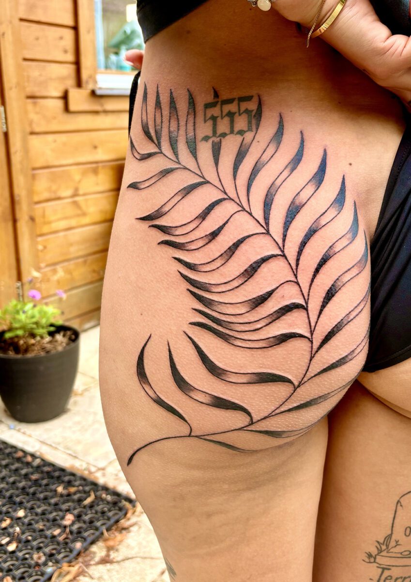 Fragments Delle Tatouage Traits Fins Bazas Photos 3