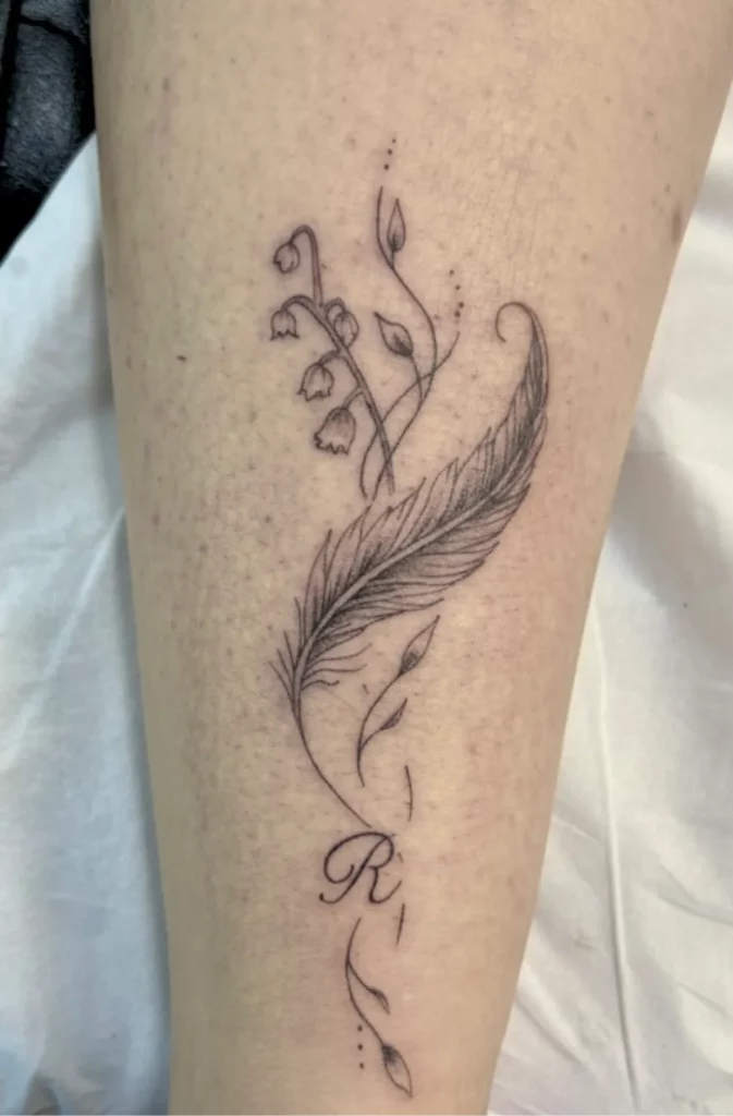 Fragments Delle Tatouage Traits Fins Bazas IMG 0234 1