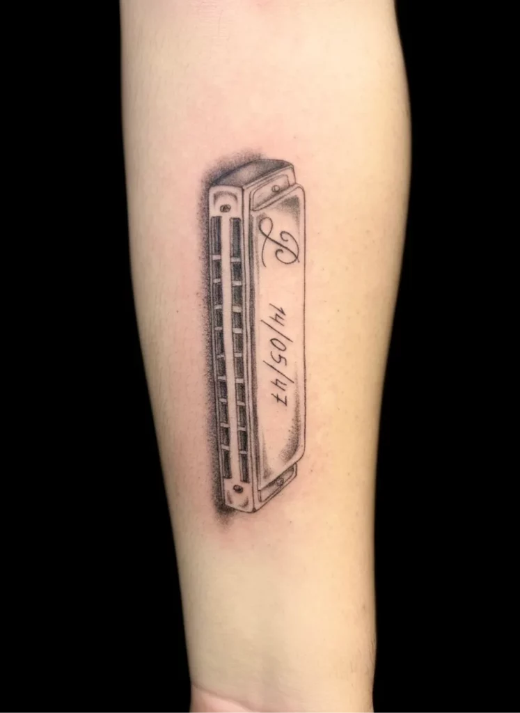Fragments Delle Tatouage Traits Fins Bazas IMG 0482 1